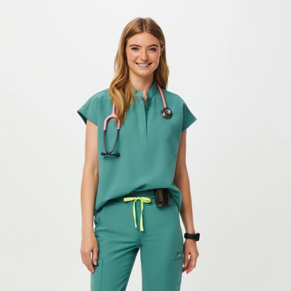 Figs Rafaela Top in Cactus- L